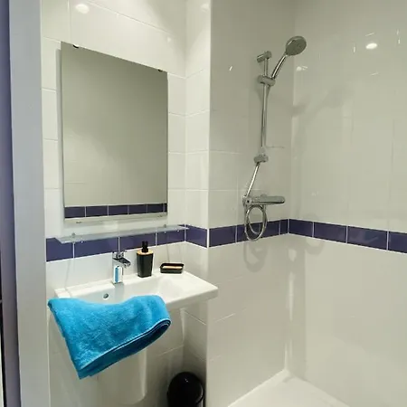 ホステル Flamingo Gare Centre ニーム