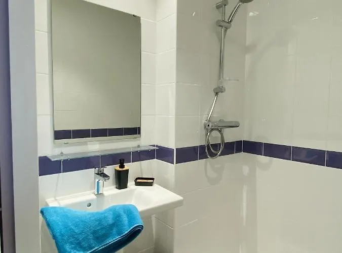 Hostel Flamingo Gare Centre Nimes