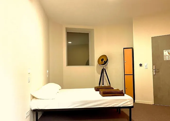 Flamingo Gare Centre *