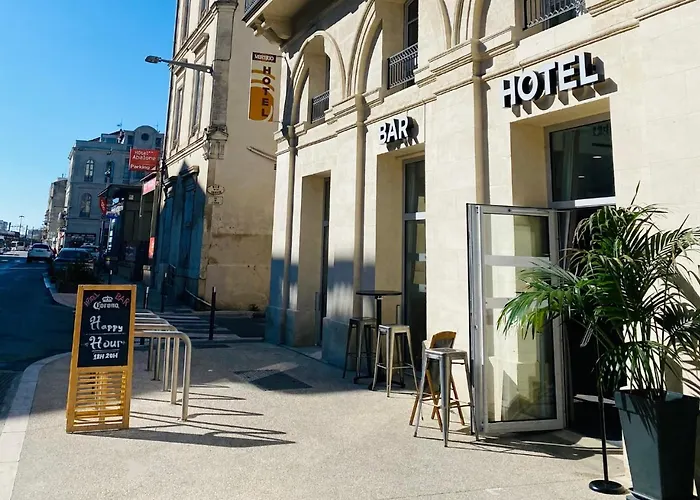 Flamingo Gare Centre אכסניה